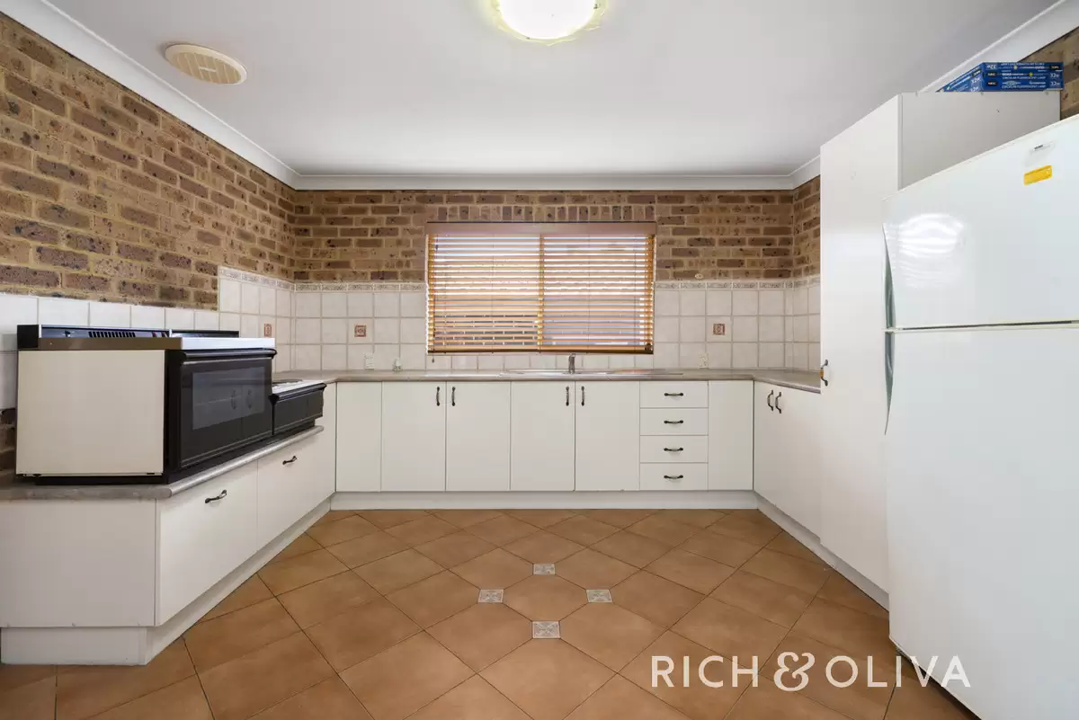 16A Lily Street, Burwood Heights Leased by Rich & Oliva - image 4