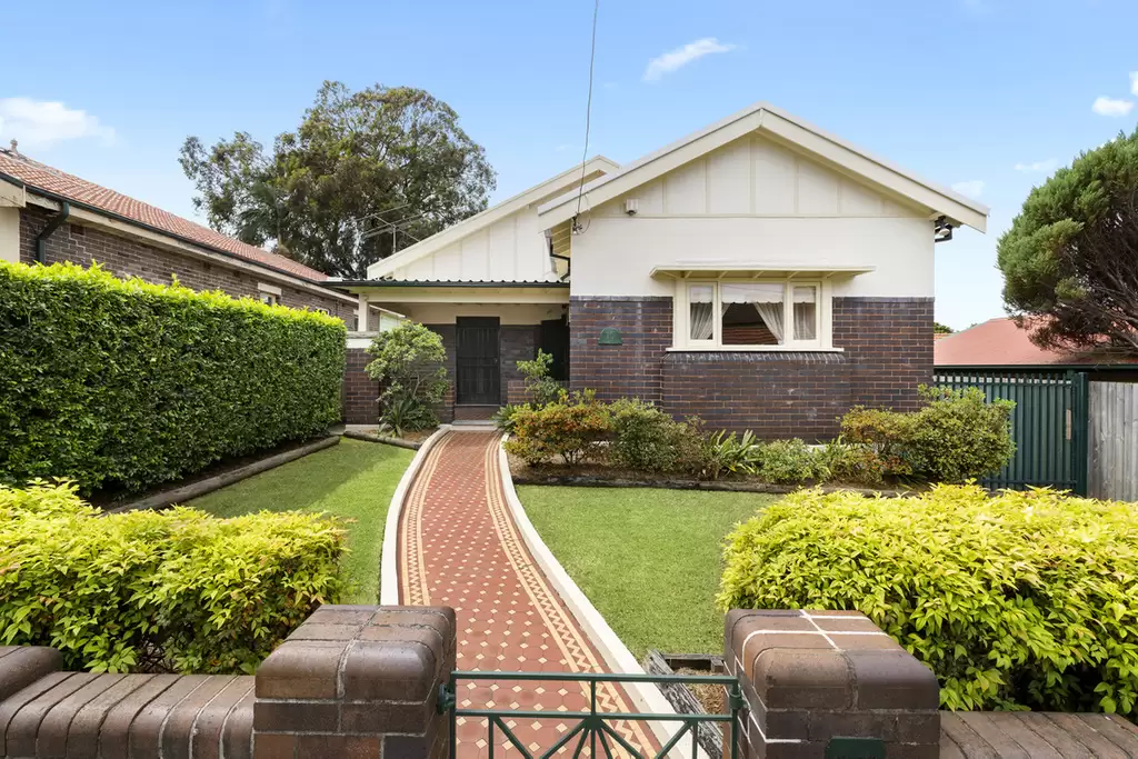 15 Anthony Street, Croydon Sold by Rich & Oliva