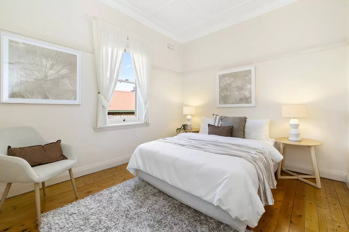 15 Anthony Street, Croydon Sold by Rich & Oliva - image 4
