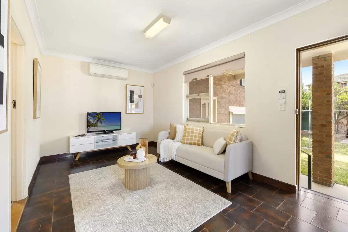 15 Anthony Street, Croydon Sold by Rich & Oliva - image 9