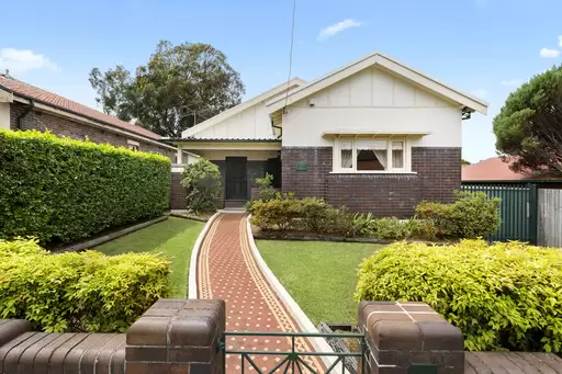 15 Anthony Street, Croydon Sold by Rich & Oliva