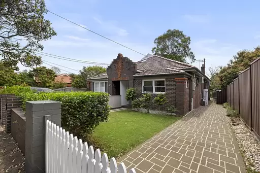 1A Angel Road, Strathfield Sold by Rich & Oliva