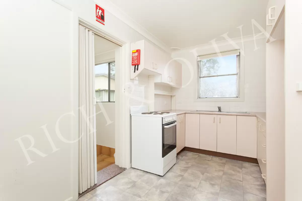 9B/25 Etonville Parade, Ashfield Leased by Rich & Oliva - image 4