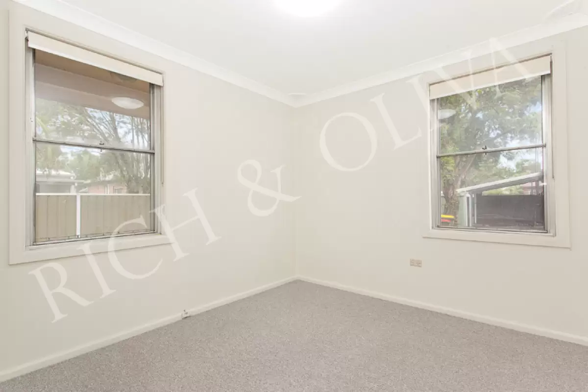 9B/25 Etonville Parade, Ashfield Leased by Rich & Oliva - image 3