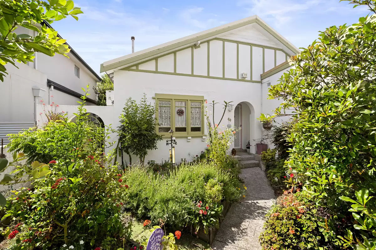 44 Beresford Avenue, Croydon Park Sold by Rich & Oliva - image 1