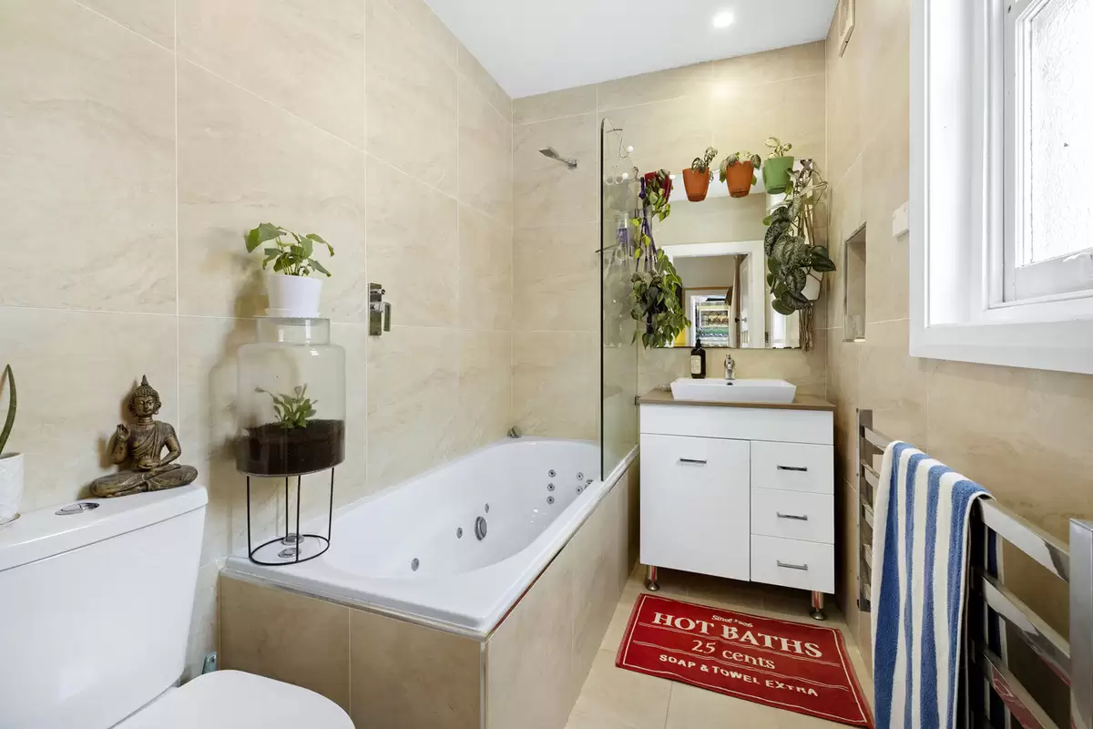 44 Beresford Avenue, Croydon Park Sold by Rich & Oliva - image 7