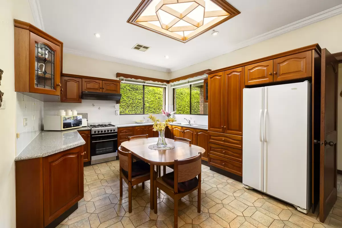 2 Lea Street, Croydon Sold by Rich & Oliva - image 6
