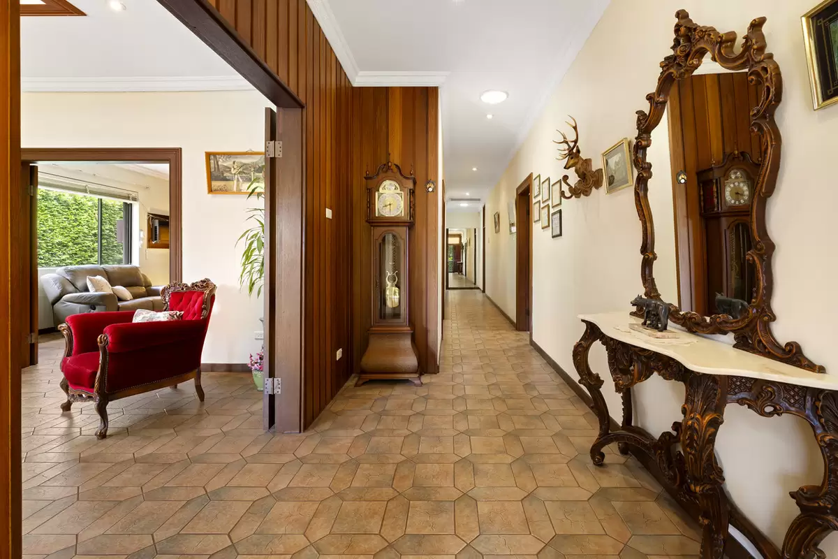 2 Lea Street, Croydon Sold by Rich & Oliva - image 3