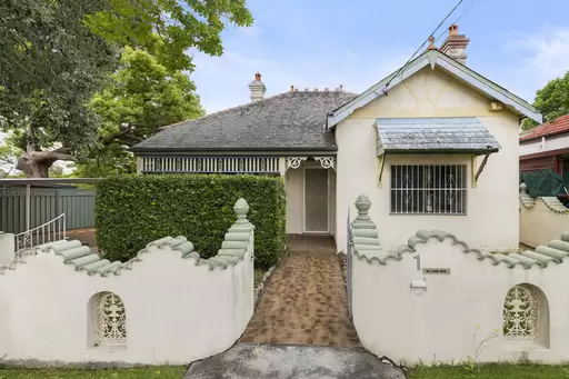 1 Crimson Street, Ashbury Sold by Rich & Oliva