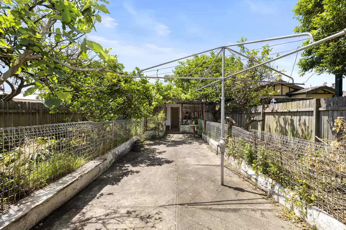 110 Melford Street, Hurlstone Park Sold by Rich & Oliva - image 13