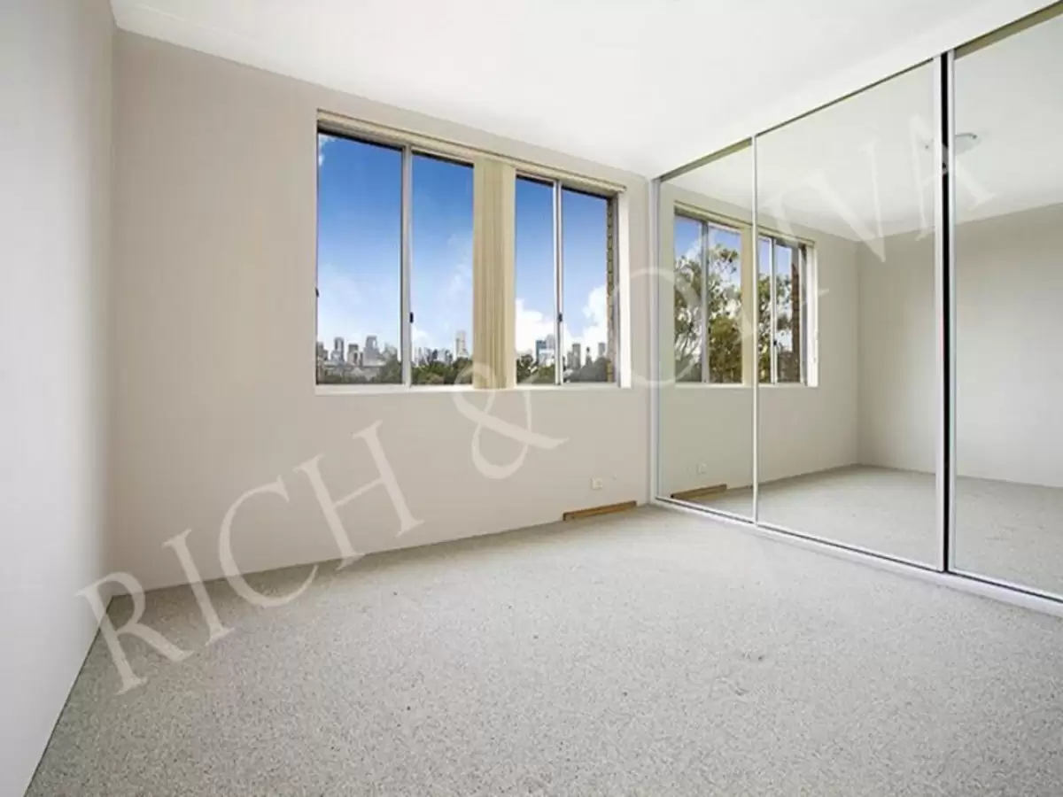 11/451 Glebe Point Rd., Glebe Leased by Rich & Oliva - image 3