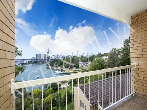 11/451 Glebe Point Rd., Glebe Leased by Rich & Oliva