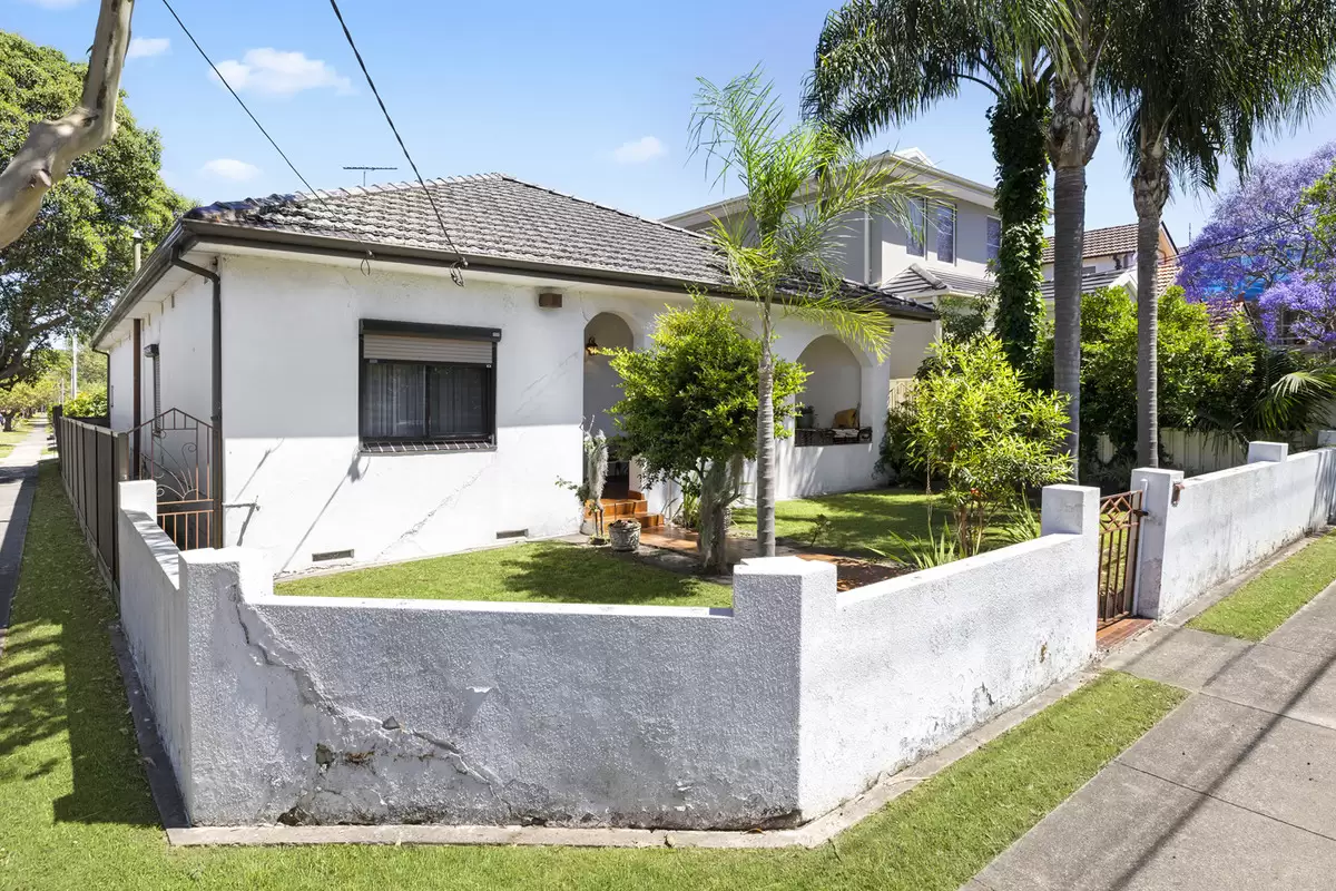 129 Coronation Parade, Strathfield South Sold by Rich & Oliva - image 1