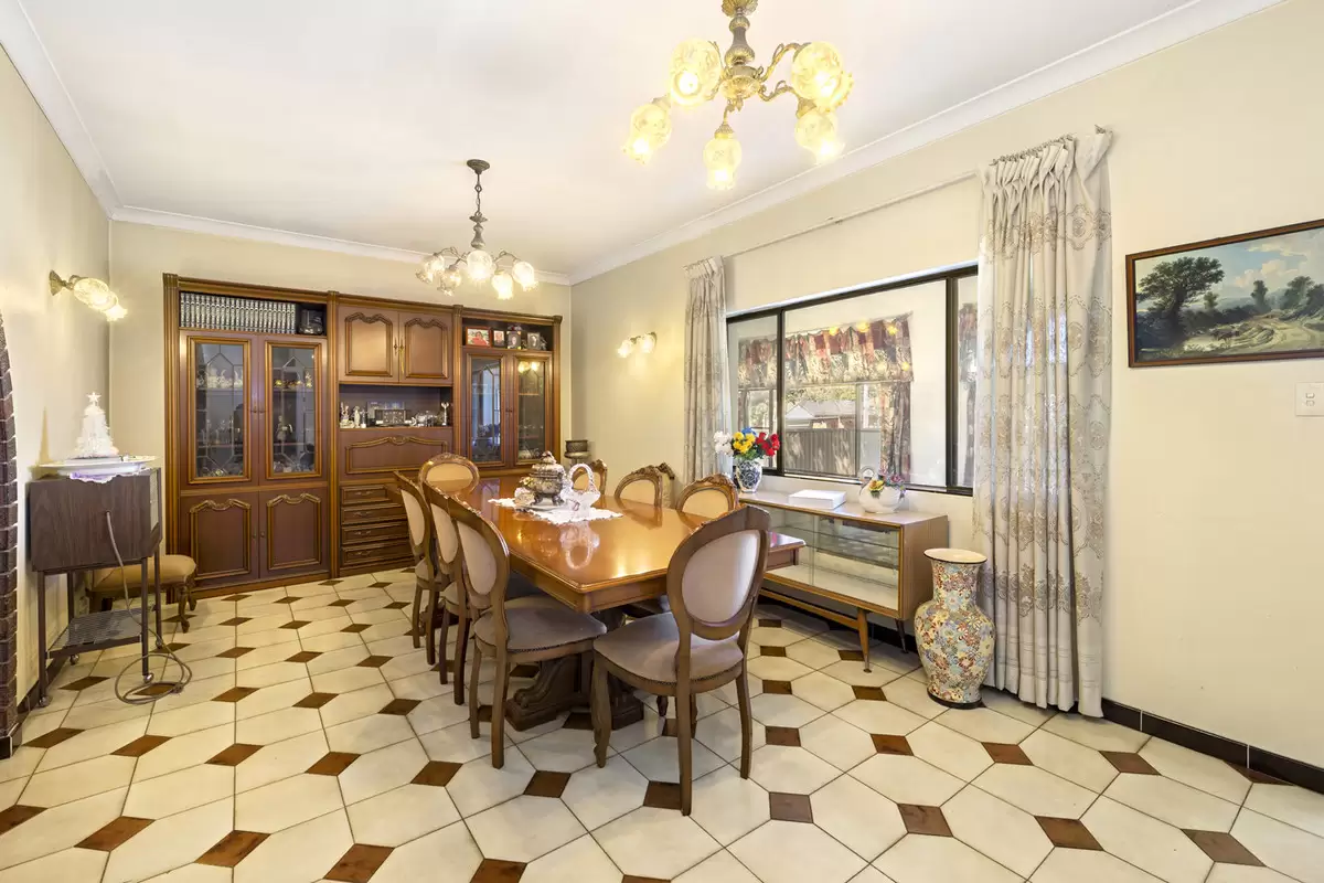 129 Coronation Parade, Strathfield South Sold by Rich & Oliva - image 4