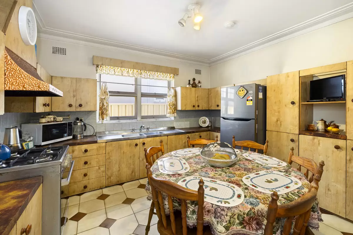 129 Coronation Parade, Strathfield South Sold by Rich & Oliva - image 5