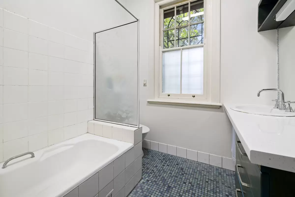 11 Badminton Road, Croydon Sold by Rich & Oliva - image 7