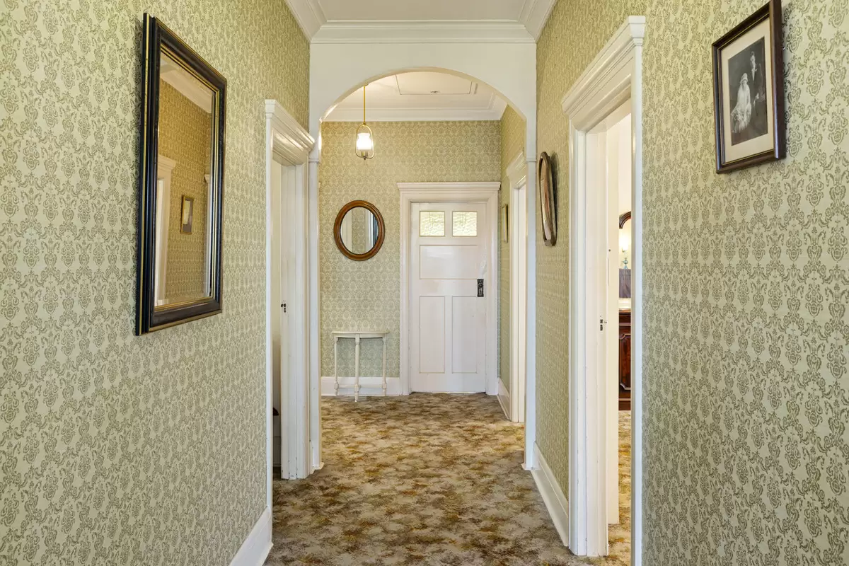 11 Badminton Road, Croydon Sold by Rich & Oliva - image 3