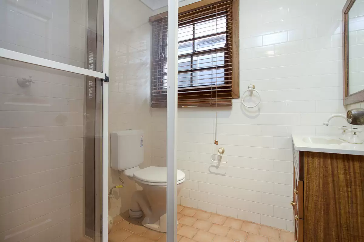 107 Madeline Street, Strathfield South Sold by Rich & Oliva - image 6