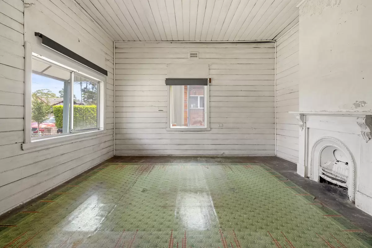 57 Thomas Street, Croydon Sold by Rich & Oliva - image 3