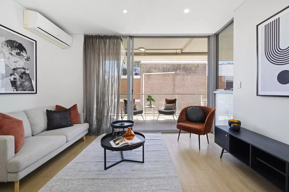 59/28 Gower Street, Summer Hill Sold by Rich & Oliva - image 1