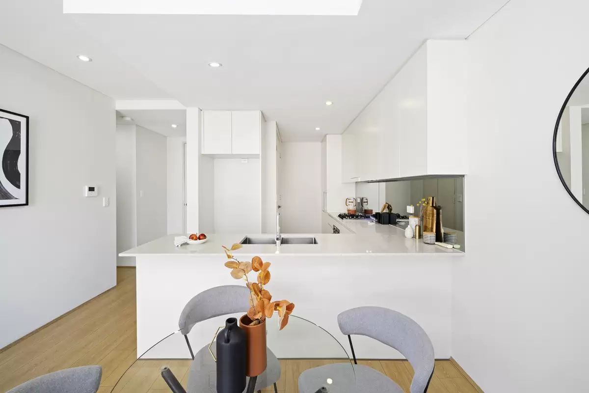 59/28 Gower Street, Summer Hill Sold by Rich & Oliva - image 3