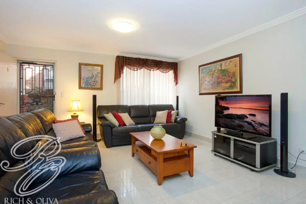 2/5 Church Street, Ashfield Leased by Rich & Oliva - image 3