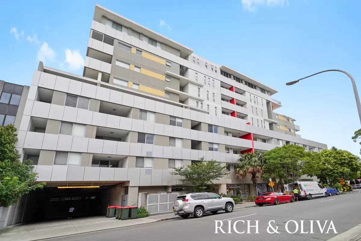 2068/1 - 3 Belmore Street, Burwood Leased by Rich & Oliva - image 1