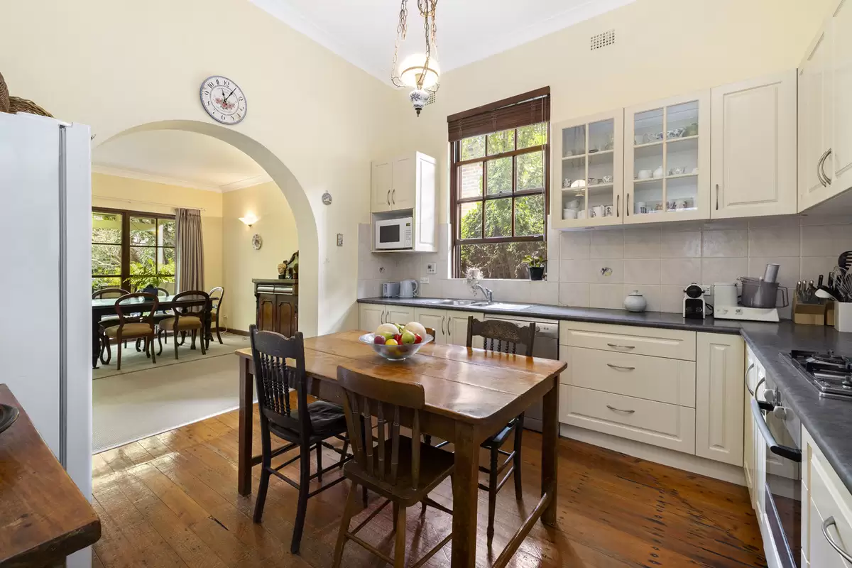 37 Wetherill Street, Croydon Sold by Rich & Oliva - image 10
