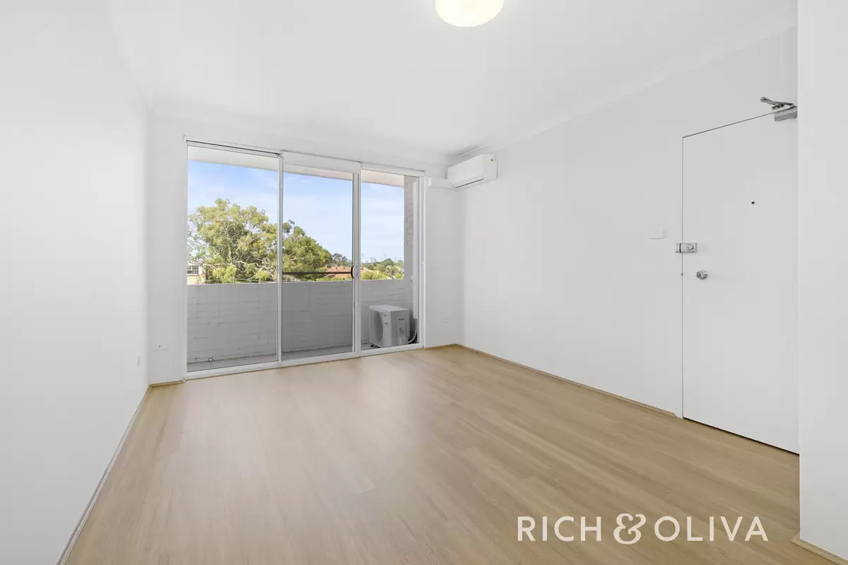 8/89 Bland Street, Ashfield Leased by Rich & Oliva - image 1
