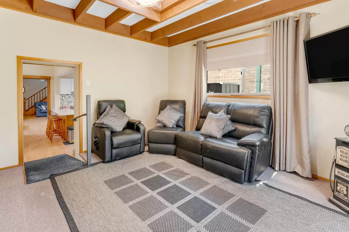 30 Second Street, Ashbury Sold by Rich & Oliva - image 8