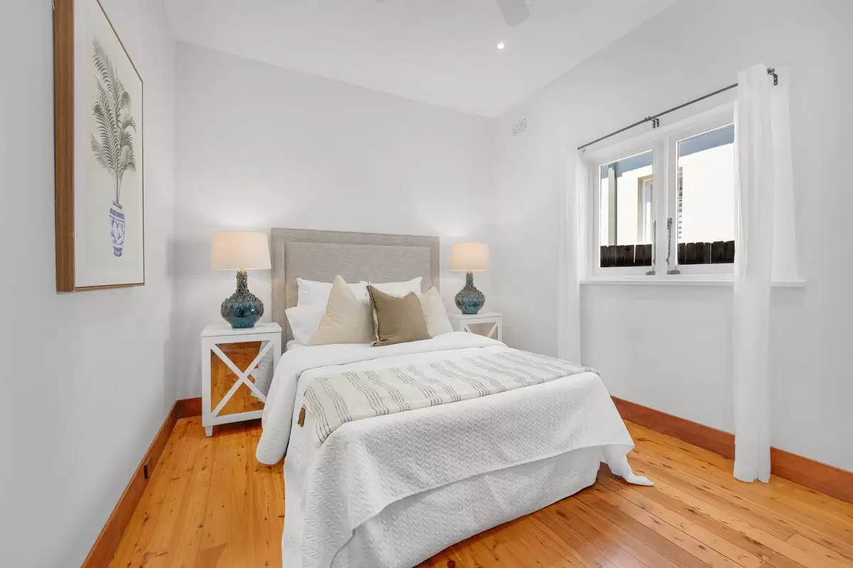 10 Trevenar Street, Ashbury Sold by Rich & Oliva - image 3