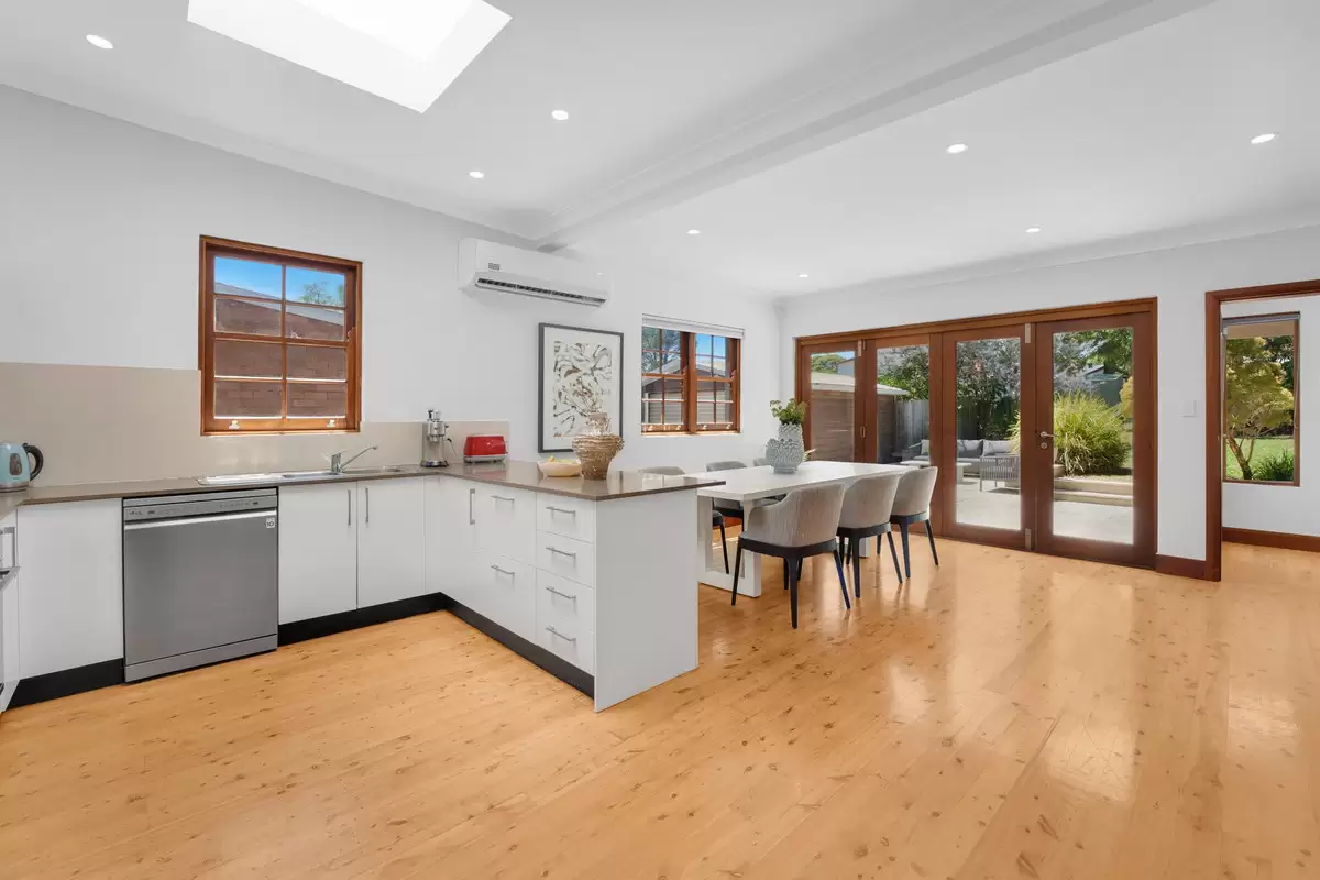 10 Trevenar Street, Ashbury Sold by Rich & Oliva - image 8