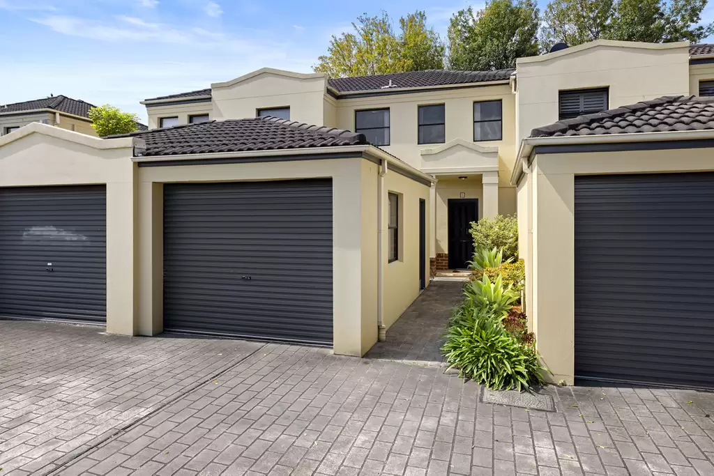 6/219 Croydon Road, Croydon Leased by Rich & Oliva