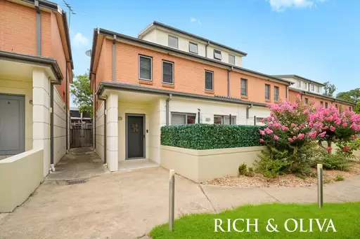 13/16 Brunswick Parade, Ashfield Leased by Rich & Oliva