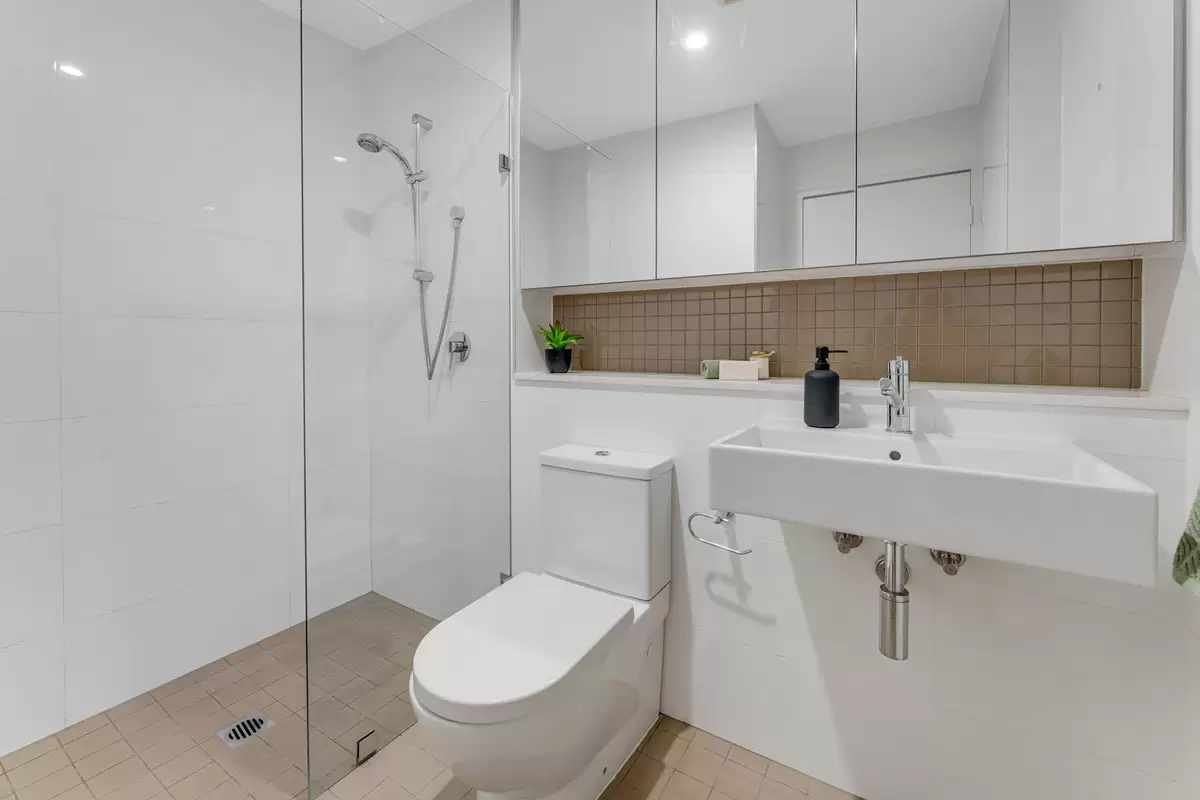 B602/359 Illawarra Road, Marrickville Sold by Rich & Oliva - image 8
