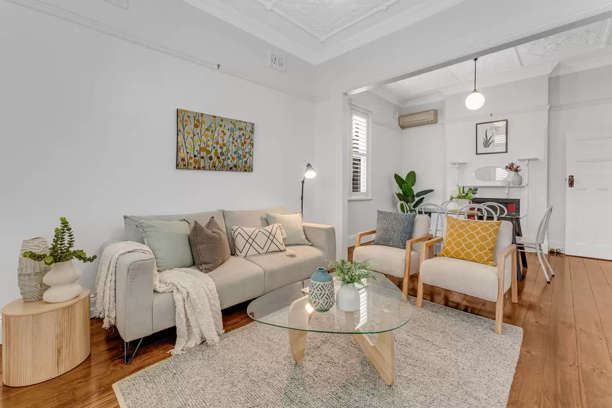 38 Kenilworth Street, Croydon Sold by Rich & Oliva - image 5