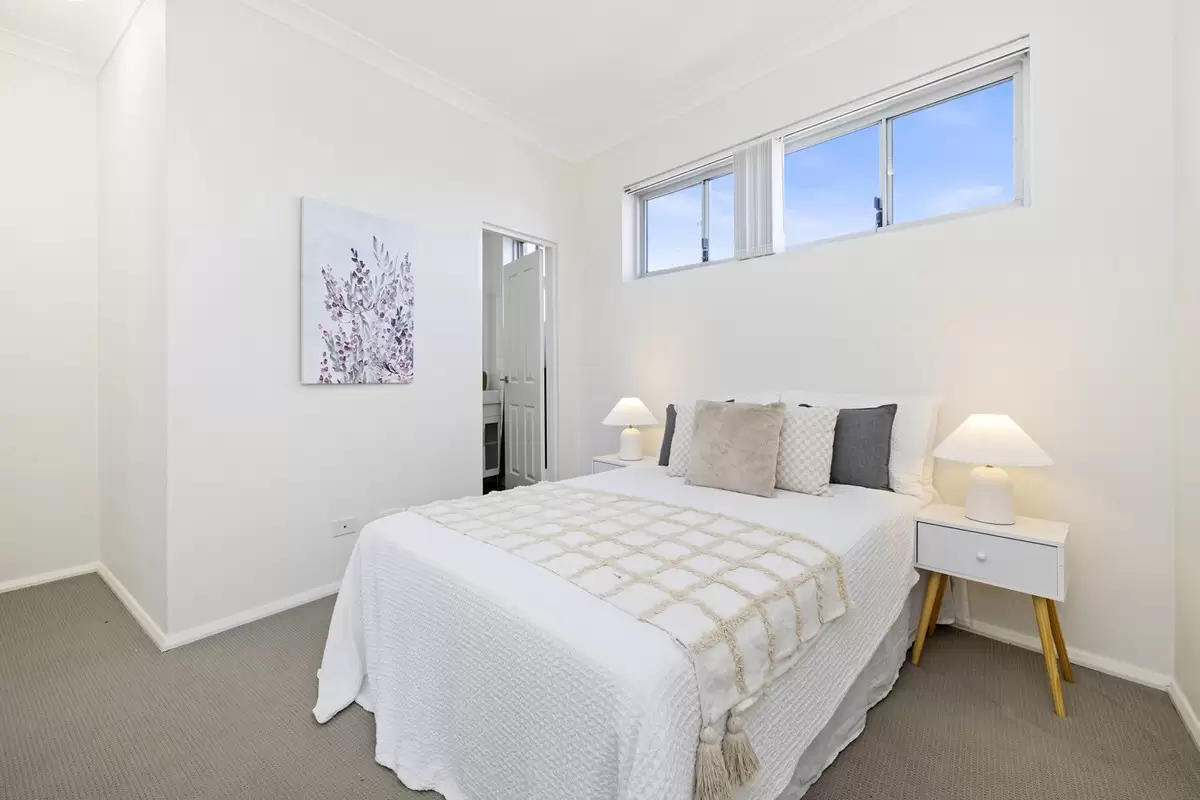10/37-39 Burwood Road, Belfield Sold by Rich & Oliva - image 4