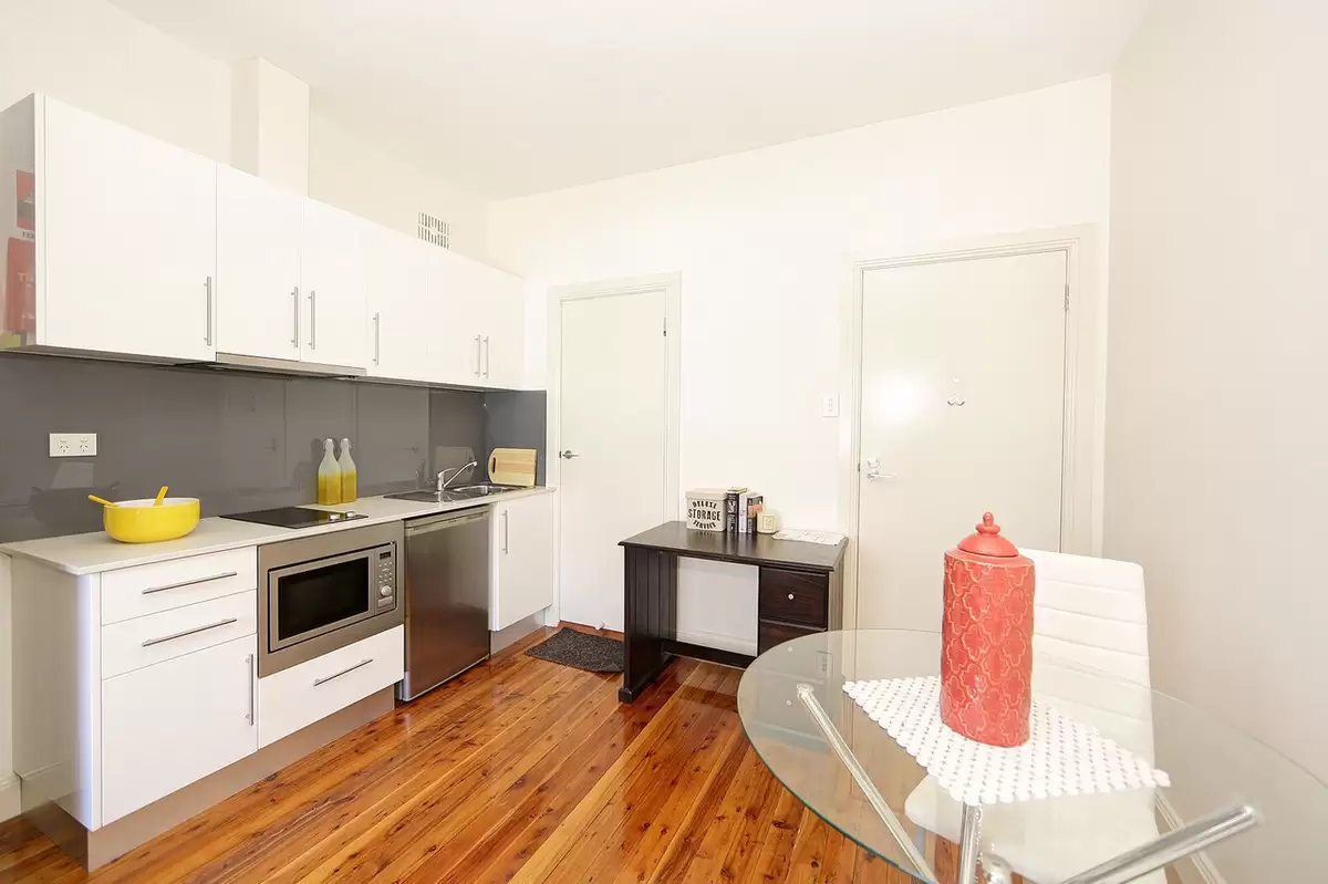 37 Meryla Street, Burwood Leased by Rich & Oliva - image 2