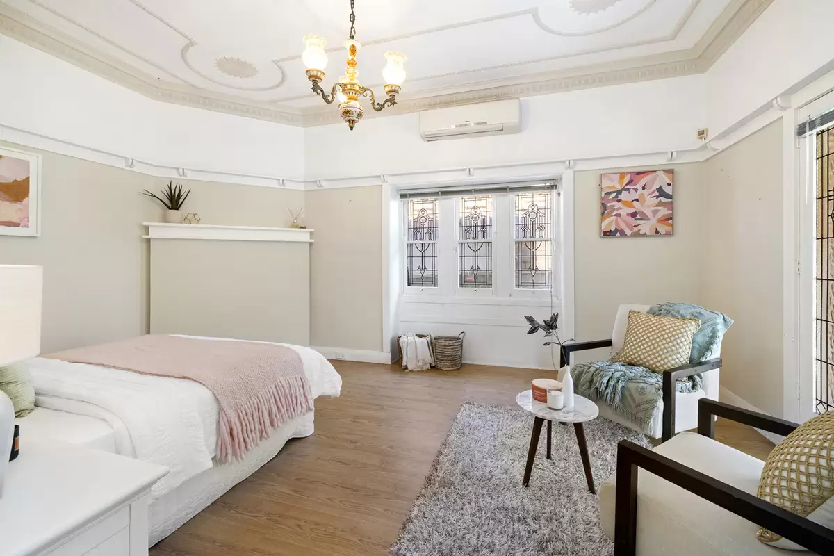 6 Badminton Road, Croydon Sold by Rich & Oliva - image 3