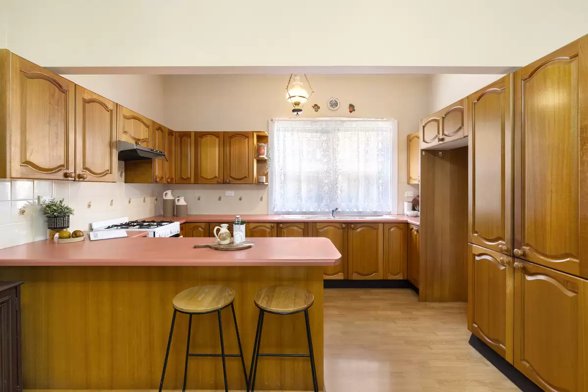 6 Badminton Road, Croydon Sold by Rich & Oliva - image 13