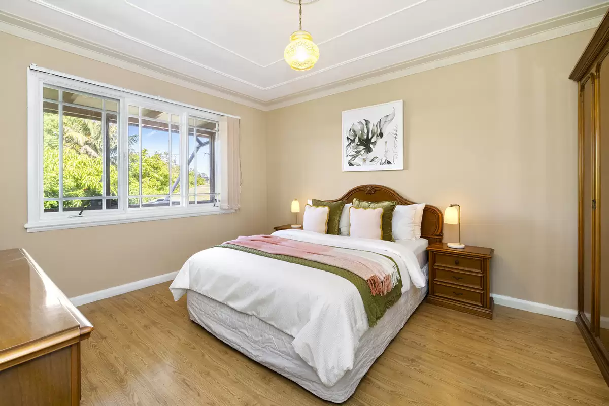 6 Badminton Road, Croydon Sold by Rich & Oliva - image 11