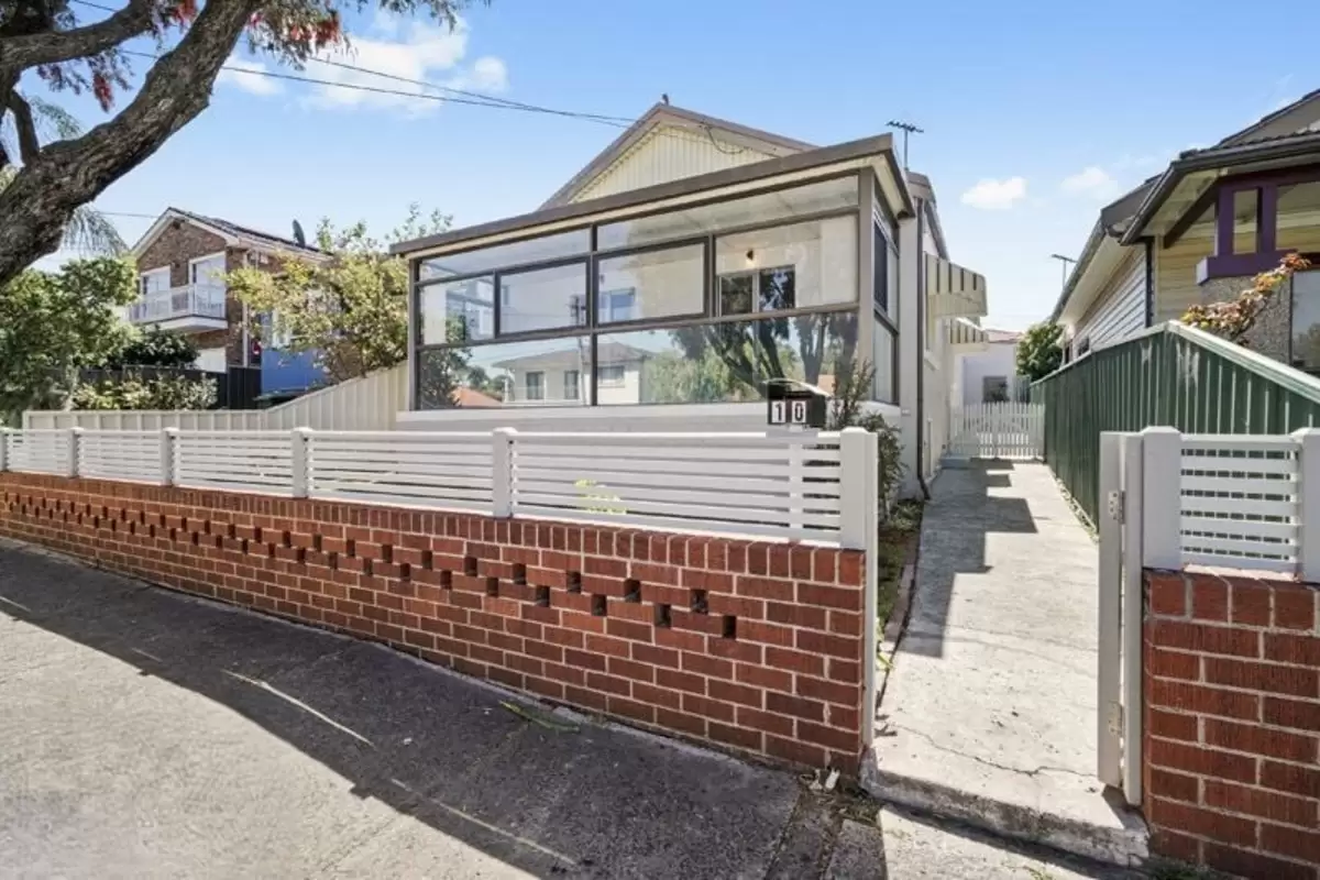 10 Mina Rosa Street, Enfield Leased by Rich & Oliva - image 1