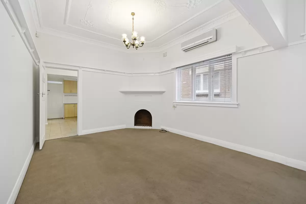 12 Princes Street, Burwood Leased by Rich & Oliva - image 2