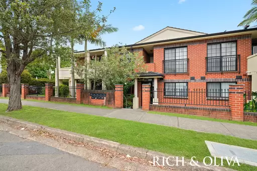 4/24 South Parade, Campsie Leased by Rich & Oliva