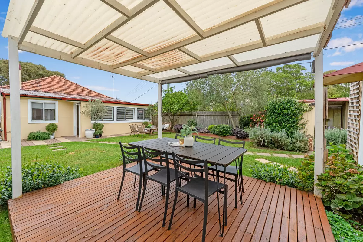 61 Trevenar Street, Ashbury Sold by Rich & Oliva - image 16