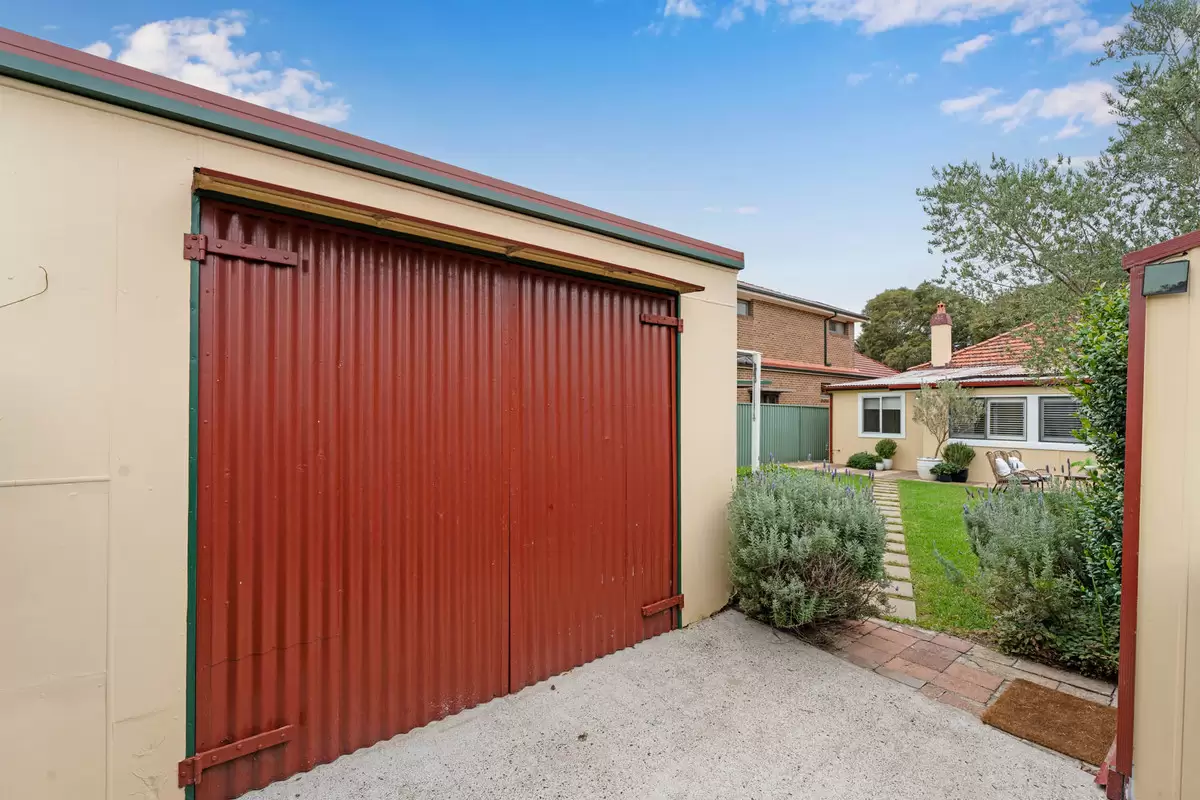 61 Trevenar Street, Ashbury Sold by Rich & Oliva - image 17