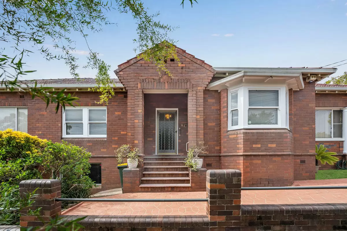47 Hardy Street, Ashfield Sold by Rich & Oliva - image 1