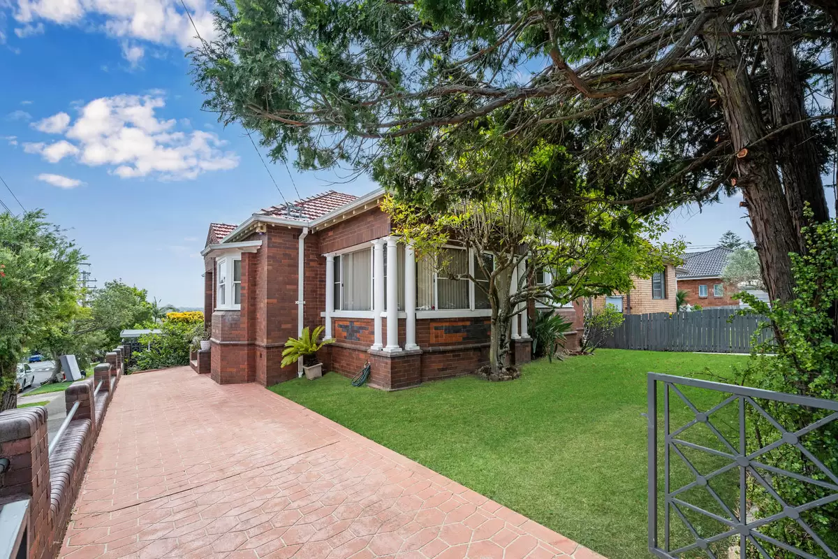 47 Hardy Street, Ashfield Sold by Rich & Oliva - image 3