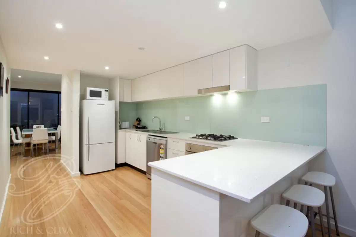 7/4 Blick Parade, Canterbury Leased by Rich & Oliva - image 5