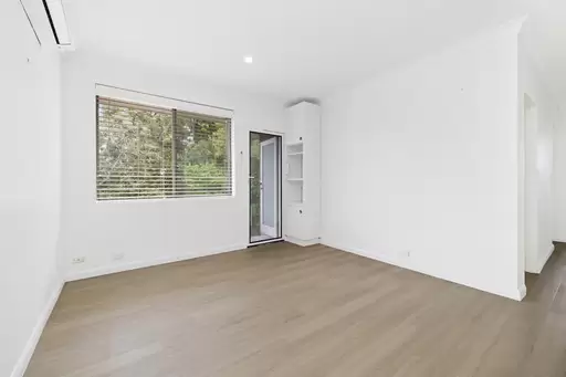 10/6 Wentworth Street,, Croydon Park Leased by Rich & Oliva